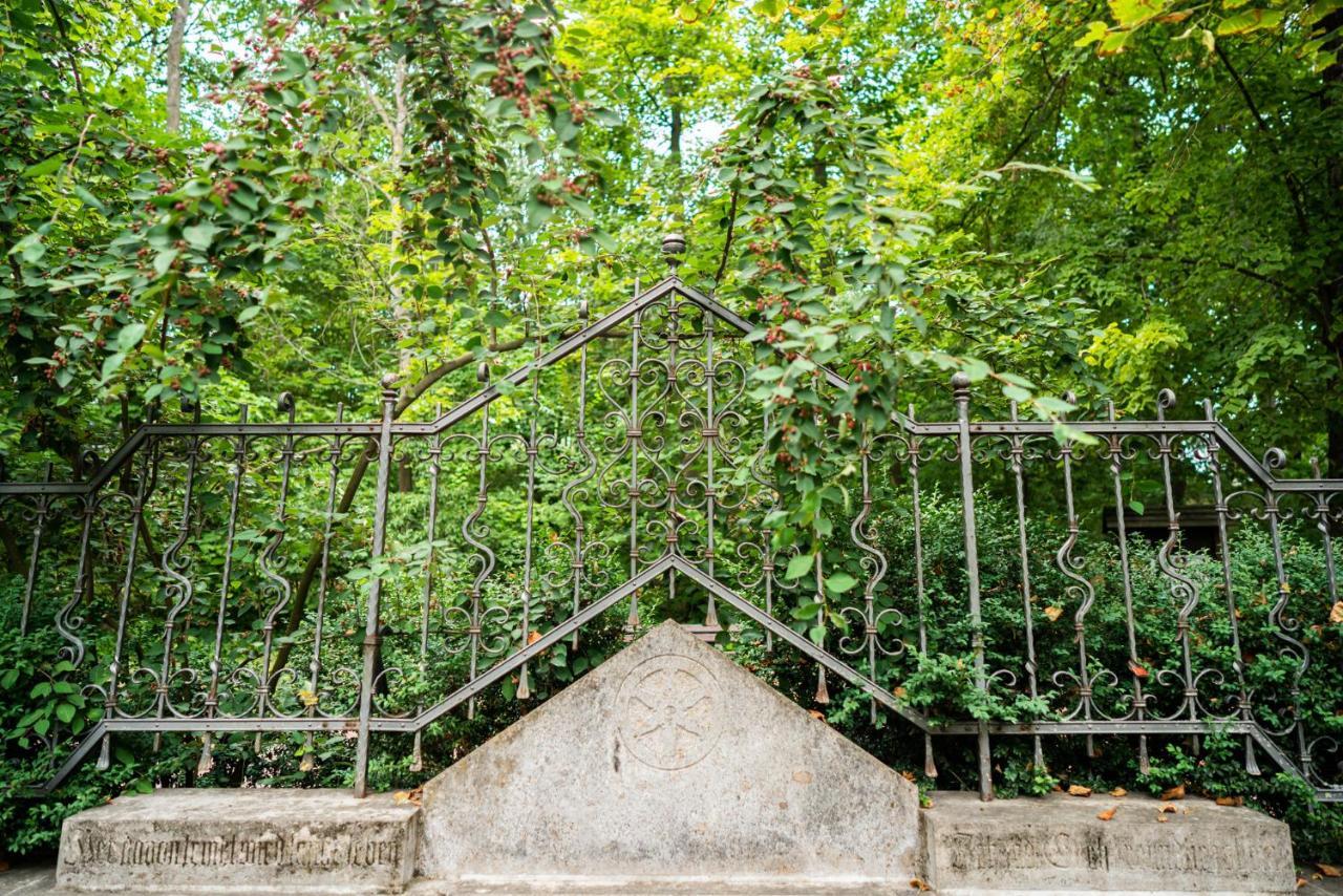 فندق إرفورتفي  Dreibrunnen Gastehaus Im Luisenpark المظهر الخارجي الصورة